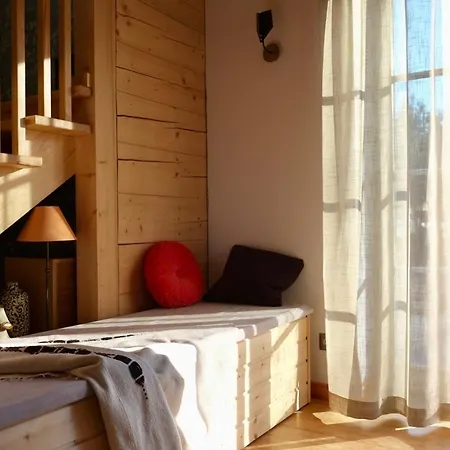 Daire Dzika Roza Lubiatowo (Pomerania)